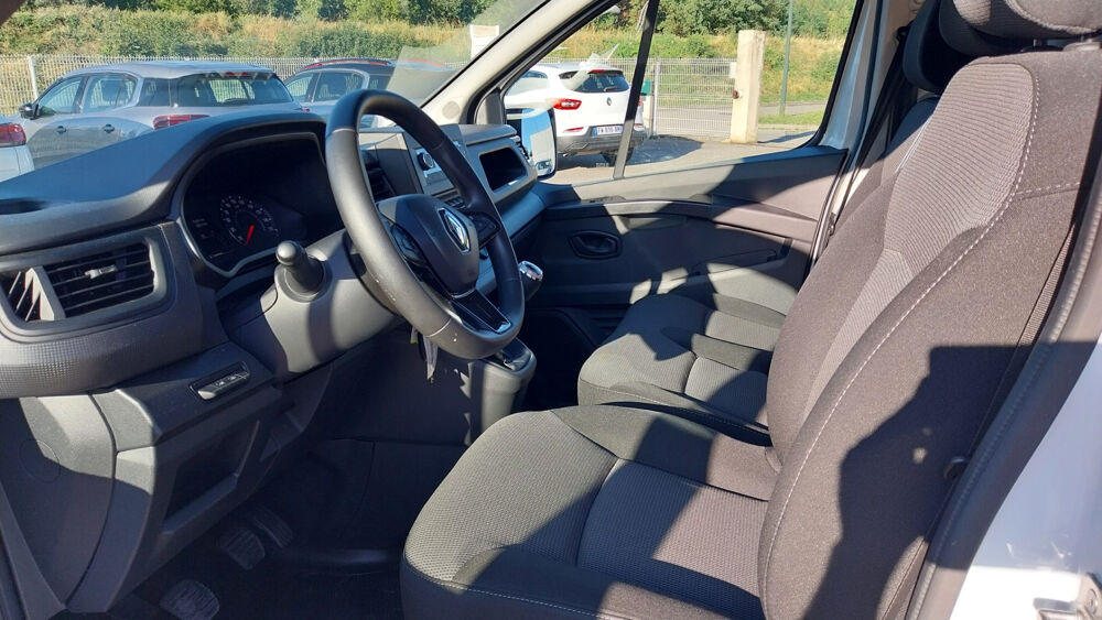 Trafic Renault blue dci 130 cv L2H1 Confort 3000 kg tva r&eacute;c 2023 occasion 26240 Saint-Vallier