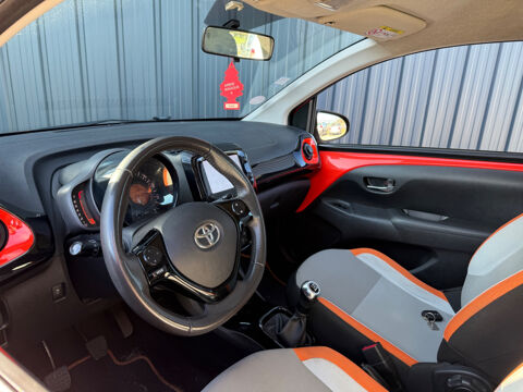 Aygo II (KGB/PAB) 5 Portes 1.0 VVTi 69 cv 2014 occasion 33210 Langon