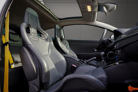 M&eacute;gane Renault RS 2.0 T | 265 ch | Pack Cup | Toit pano | 2014 occasion 33320 Eysines