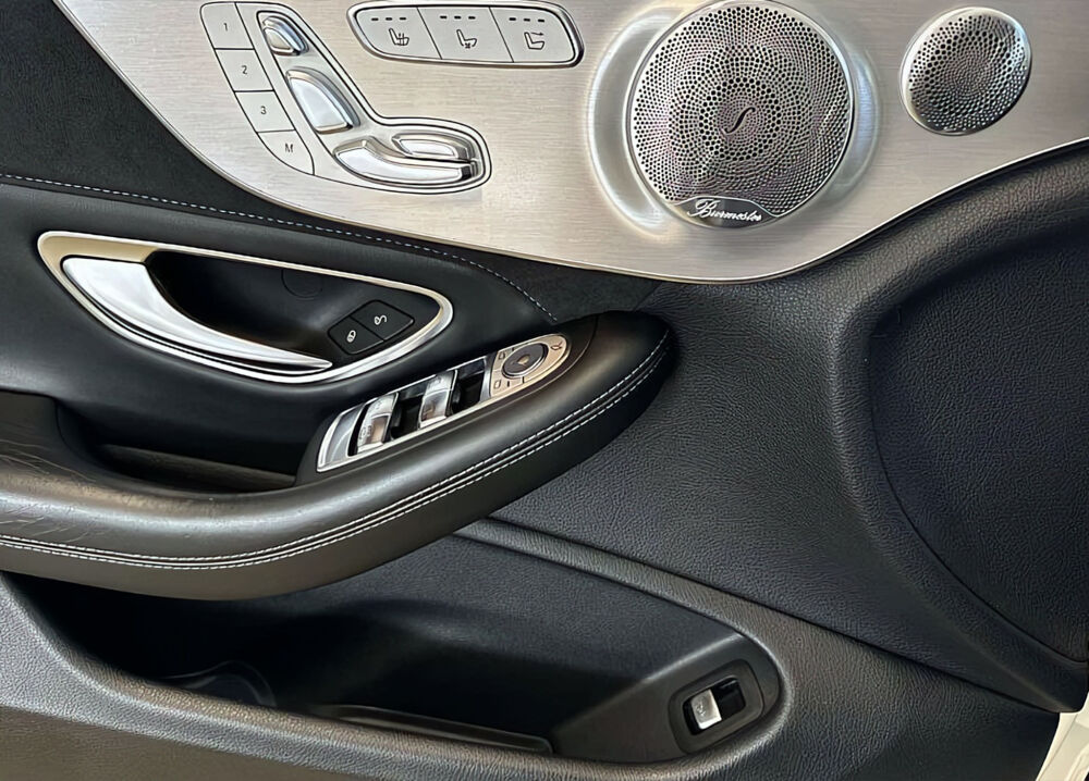 Classe C 63 S Cabriolet 510 ch • Burmester • Si&egrave;ges Ventil&eacute;s • Cam&eacute;ra 2017 occasion 33320 Eysines