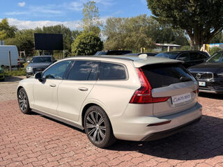 V60 II D3 150 ADBLUE MOMENTUM GEARTRONIC 8 2019 occasion 60200 Compi&egrave;gne