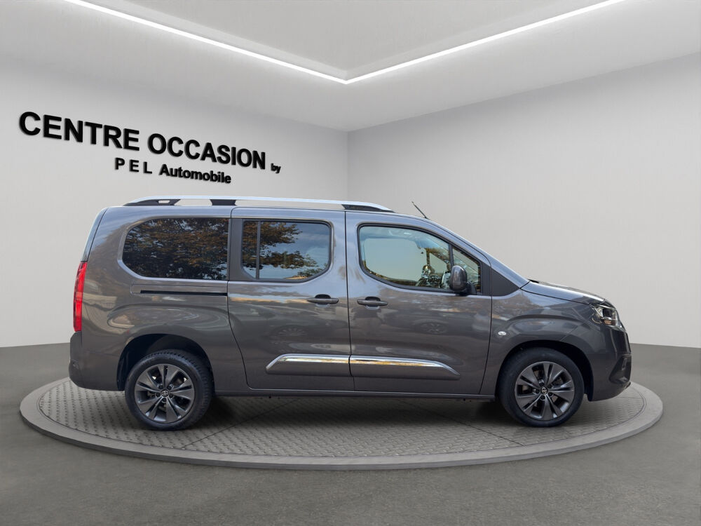 Proace city LONG 1.5 D-4D 130 EXECUTIVE – 7 PLACES – 1&egrave;re MAIN 2020 occasion 83140 Six-Fours-les-Plages