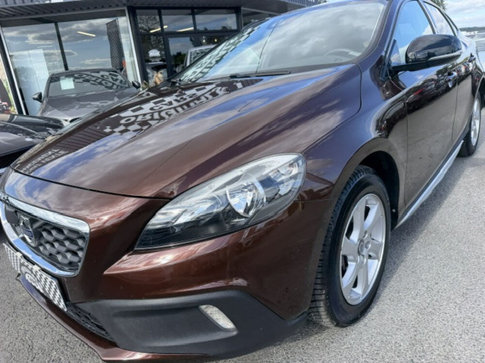 V40 D2 ,Momentum Geartronic, gps, telephone, camera de recul etc 2016 occasion 24750 Tr&eacute;lissac
