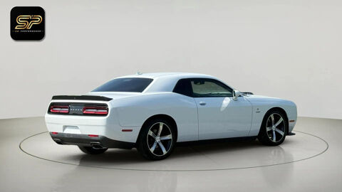 Challenger 5.7 V8 HEMI 377 ch * Bo&icirc;te Auto * Cam&eacute;ra de Recul * Bi-X&eacute;non 2016 occasion 33150 Cenon