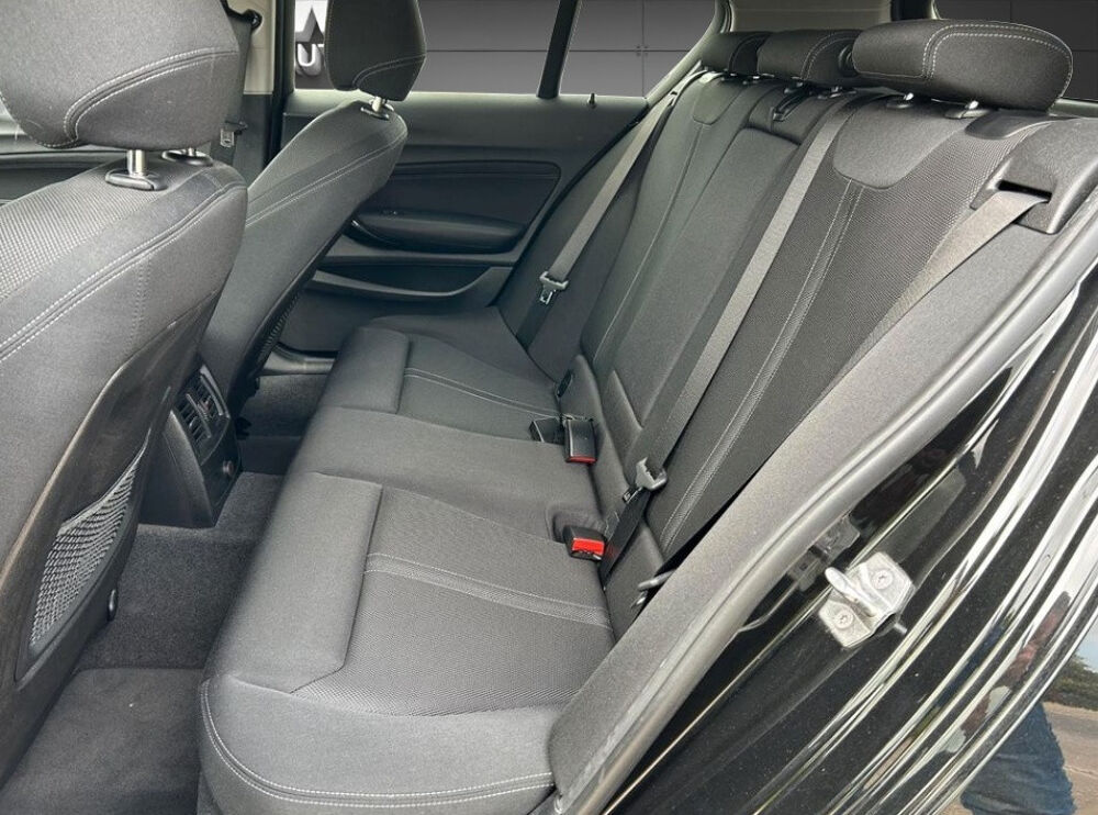 S&eacute;rie 1 120i &middot; Sport Line &middot; 2.0i 184ch &middot; Auto &middot; GPS &middot; Si&egrave;ges chauff 2019 occasion 33320 Eysines