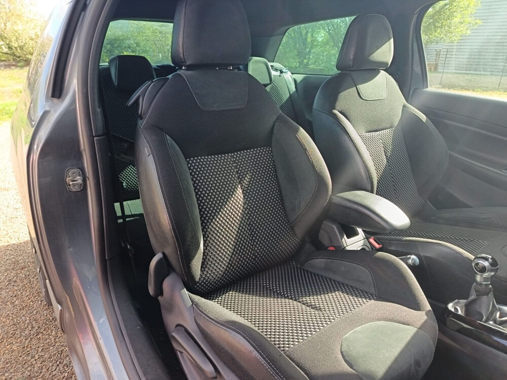 DS3 1.6 HDi90 (92) FAP So Chic 2011 occasion 35470 Bain-de-Bretagne