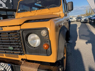 Defender TD5 110 Station Wagon 9PLACES, ... 2000 occasion 24750 Tr&eacute;lissac