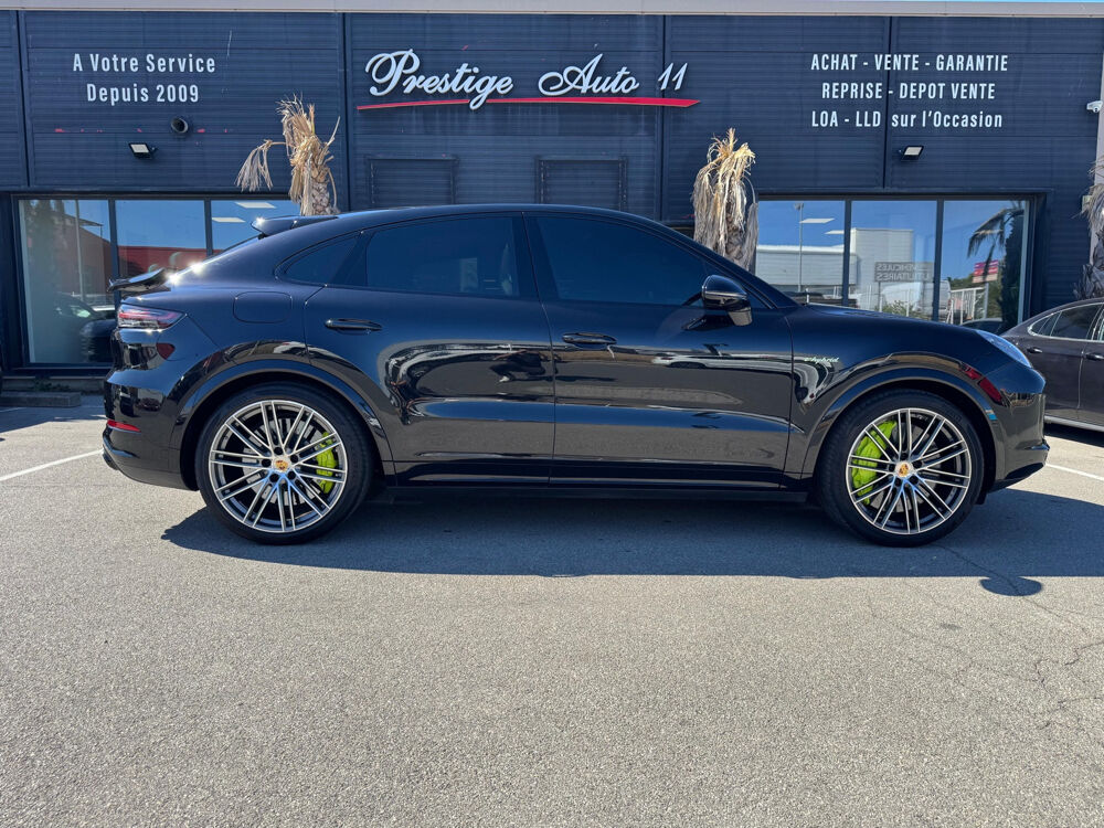 Cayenne Turbo S E-Hybrid 680 V8 LOA : 1 336,54 € / Mois TurboS coup 2021 occasion 11100 Narbonne