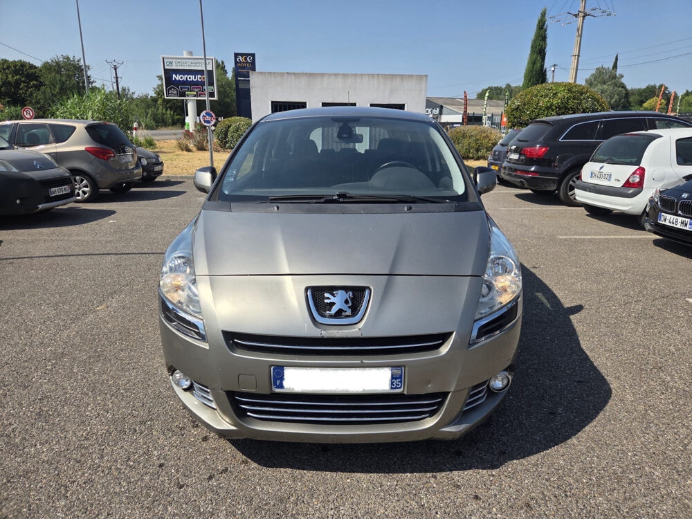 5008 Premium 2011 occasion 13300 Salon-de-Provence