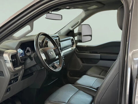 Focus CREW CAB 4X4 * V8 5.0 401 CH * 6 PLACES * CUIR * CARPLAY * C 2023 occasion 33150 Cenon