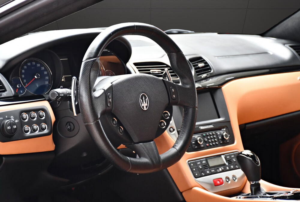 Granturismo 4.2 V8 405 ch – Cuir int&eacute;gral – Ciel de toit Alcantara – GPS 2014 occasion 33320 Eysines