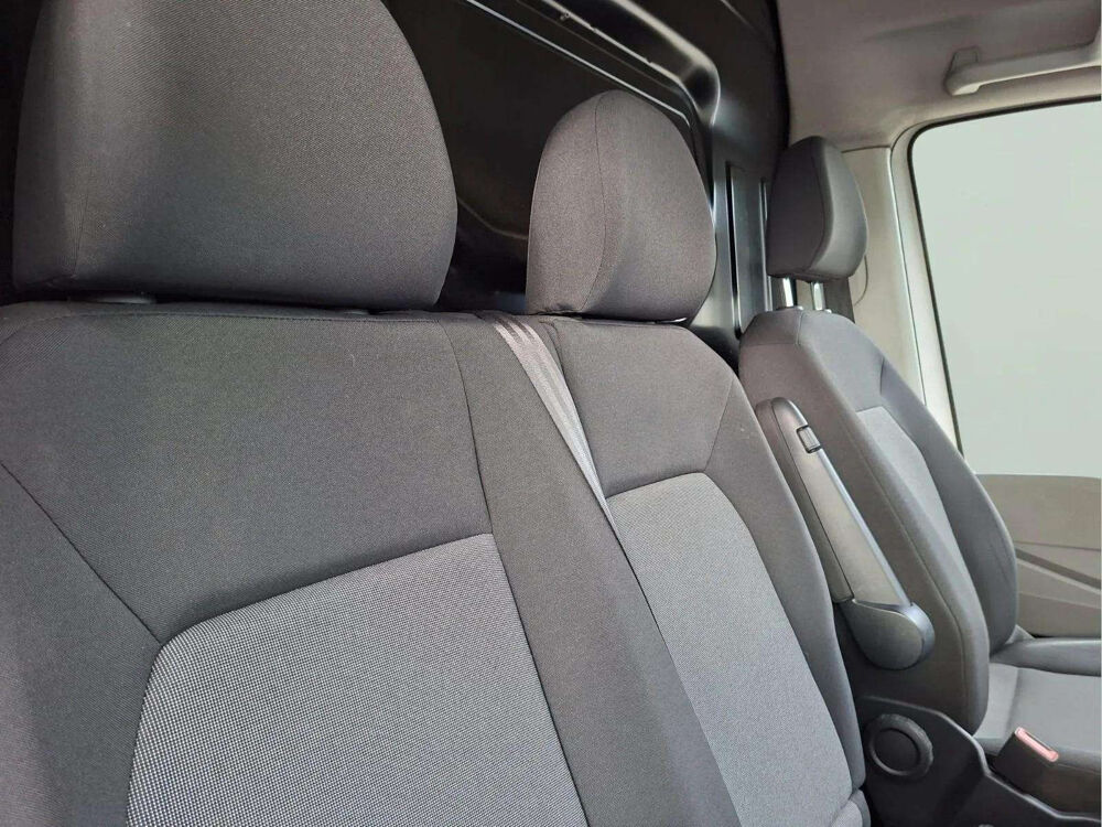 Crafter 35 TDI L3H3 * 140 CH * HAYON B&Auml;R * CAM&Eacute;RA * APP-CONNECT * 1&Egrave; 2021 occasion 33150 Cenon