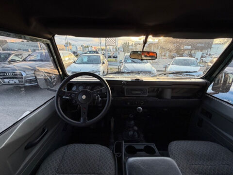 Defender land rover defender 110 TD5 9 places 2001 occasion 24750 Tr&eacute;lissac