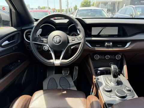 Stelvio Lusso Q4, toit ouvrant, camera de recul, si&egrave;ges chauffants e 2019 occasion 24750 Tr&eacute;lissac