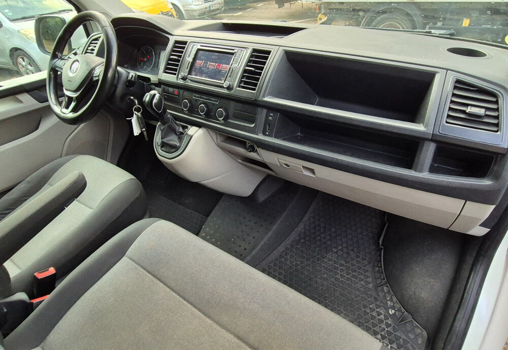 Transporter 2.0 TDI L1H1 BUSINESS LINE DSG7 GARANTIE 12 MOIS 2018 occasion 34430 Saint-Jean-de-V&eacute;das