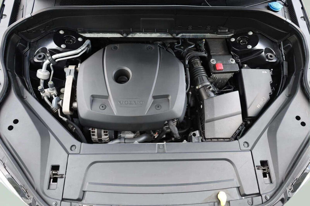 XC90 T6 AWD Momentum Pro * 310 ch * 7 Places * 360&deg; * Toit Panora 2020 occasion 33150 Cenon