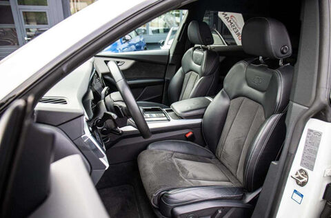 Q8 55 TFSI E 381 CH * S LINE * QUATTRO * MATRIX * B&amp;O * ACC 2021 occasion 33150 Cenon