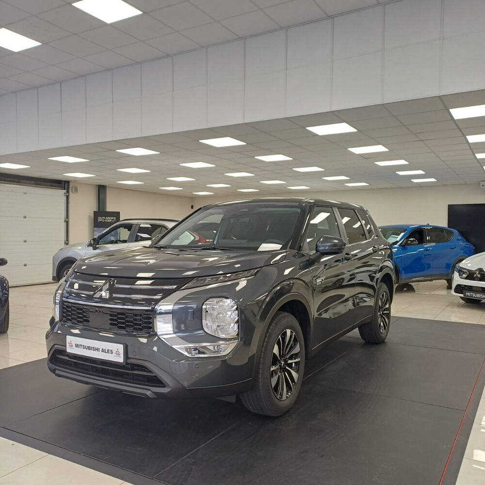 Outlander 2.4 MIVEC PHEV 4WD INVITE+ 2025 occasion 30100 Al&egrave;s