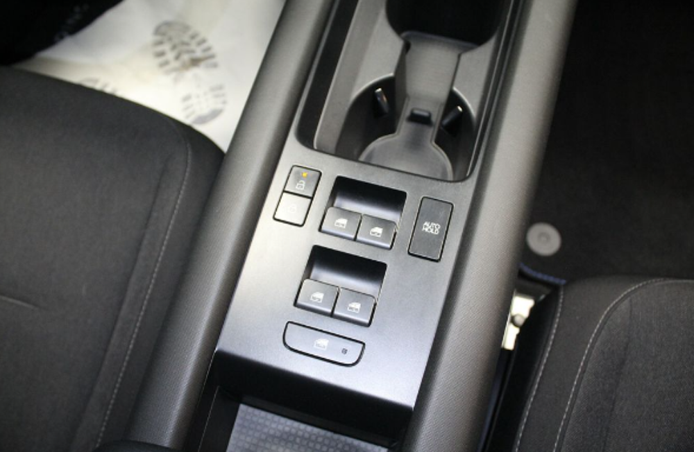 Ioniq 53kWh 151cv Apple Carplay Cam&eacute;ra de recul Volant &amp; Si&egrave;ge 2023 occasion 33320 Eysines