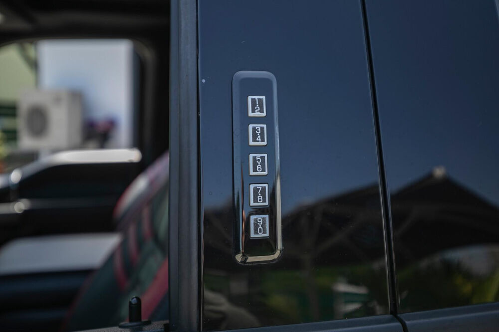 Divers RAPTOR CREW CAB 4X4 * V8 5.0 401 CH * PANO * CUIR * CARPLAY 2018 occasion 33150 Cenon