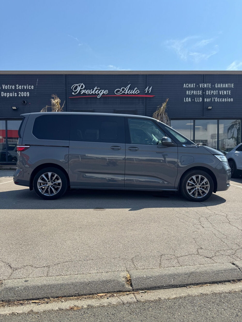 MULTIVAN Confort Life eHybrid DSG 218 Cv 1er Main TVA 7 Places Origin 2023 occasion 11100 Narbonne