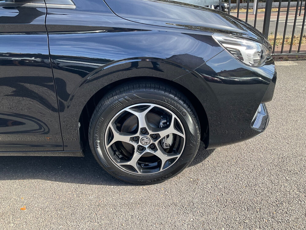 MG3 1.5 Hybrid+ 195ch Luxury 2026 occasion 94100 Saint-Maur-des-Foss&eacute;s