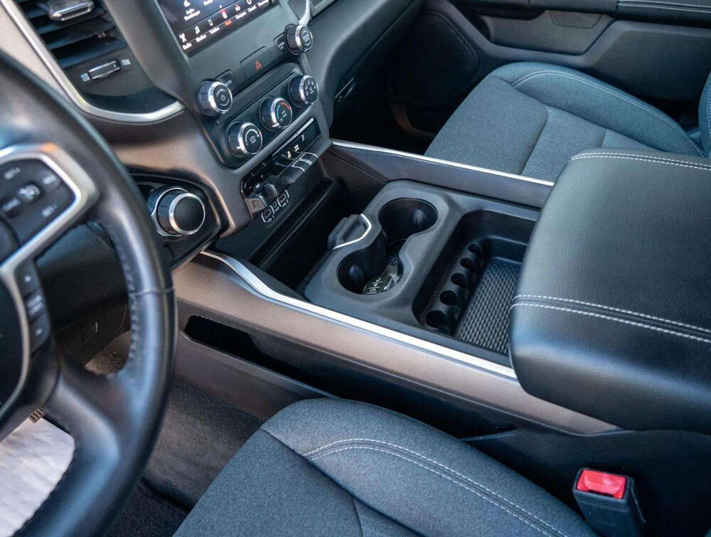 RAM 1500 Big Horn * V8 5.7 HEMI * 401 ch * 4x4 * CarPlay * Cam&eacute;r 2020 occasion 33150 Cenon