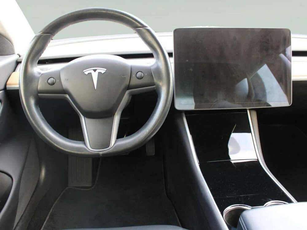 Model 3 Grande Autonomie AWD * 75 kWh * SOH 88 % * Autopilot * Toit 2019 occasion 33150 Cenon