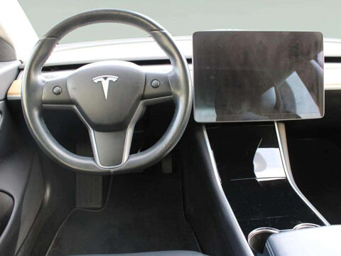 Model 3 Grande Autonomie AWD * 75 kWh * SOH 88 % * Autopilot * Toit 2019 occasion 33150 Cenon