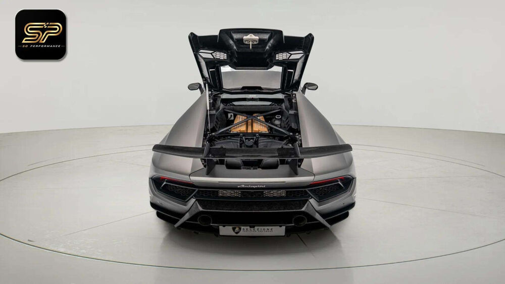 Huracan PERFORMANTE V10 5.2 640 CH * CARBONE * LIFT * TVA 2017 occasion 33150 Cenon