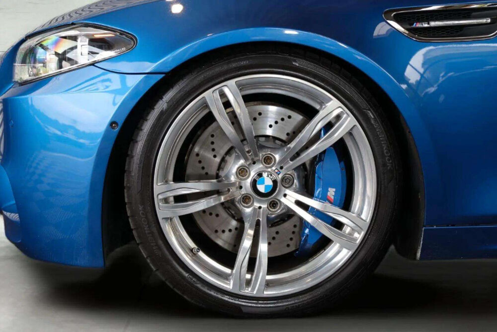 M5 * F10 INDIVIDUAL * V8 4.4 575 CH * DKG * B&amp;O * HUD * 360 2014 occasion 33150 Cenon