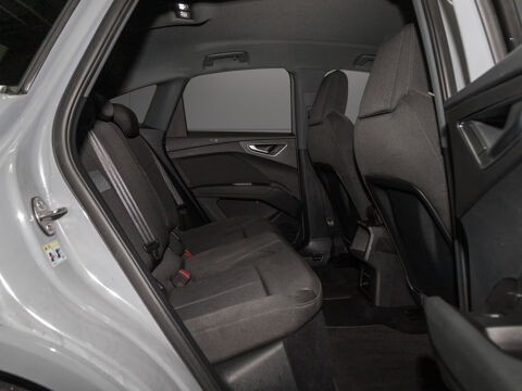 Q4 e-tron Sportback 35 S line 170 ch • Cam&eacute;ra • Apple CarPlay • 2021 occasion 33320 Eysines