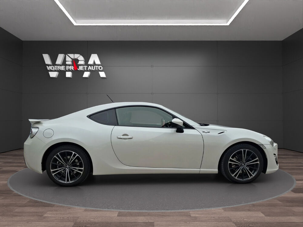 GT86 2.0 200ch – &Eacute;chappement sport / R&eacute;gulateur / Peinture nacr&eacute;e 2012 occasion 33320 Eysines