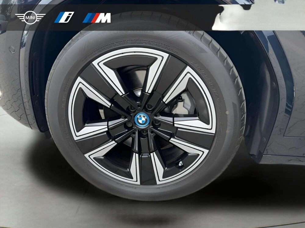 iX3 INSPIRING M SPORT 286 CH * PANO * ACC * GPS PRO * CAM&Eacute;RA * S 2022 occasion 33150 Cenon
