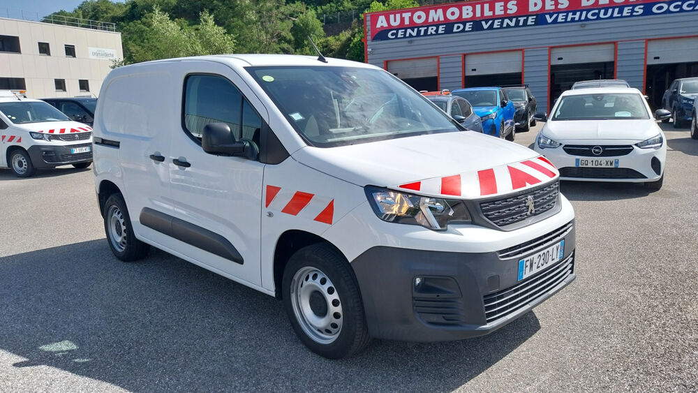 Partner Peugeot 1.5 blue hdi 100 cv premium 3 places attelag 2021 occasion 26240 Saint-Vallier