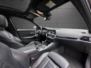S&eacute;rie 3 330e xDrive M Sport 292ch Toit ouvrant panoramique / Afficha 2021 occasion 33320 Eysines