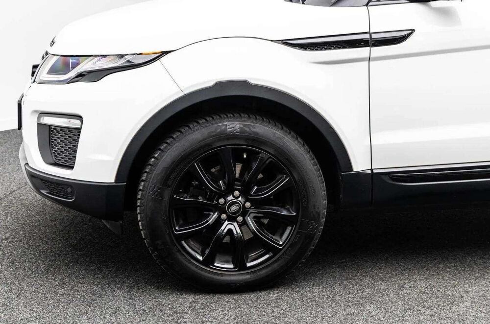 Range Rover Evoque 2.0 SI4 SE BLACK – 241 CH – BVA9 – PANO – CUIR – 95 029 KM 2018 occasion 33150 Cenon
