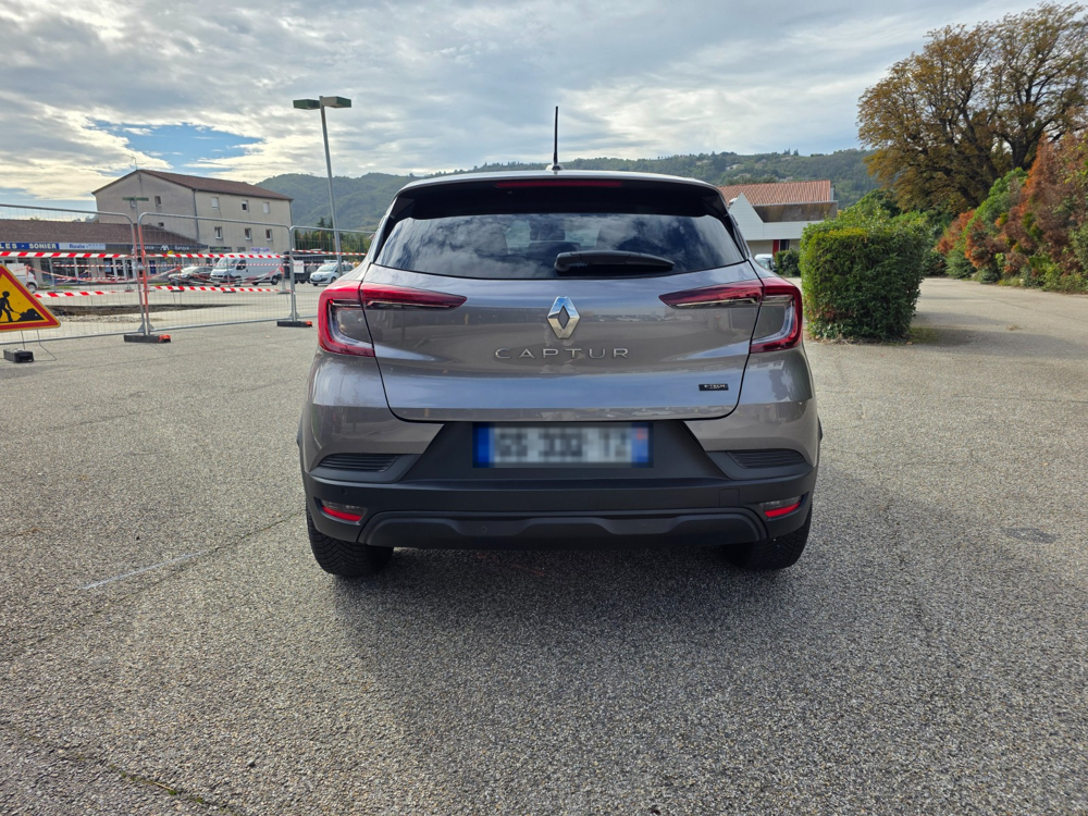 Captur 1.6 E-Tech hybride - 145ch - Techno - Suivi Renault 2023 occasion 26240 Saint-Vallier