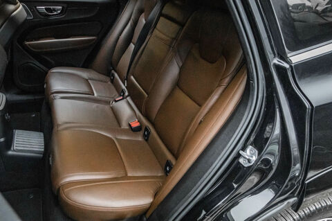 XC60 II T8 AWD 405ch - Si&egrave;ges Chauffants - Toit Ouvrant - Cam&eacute;ra 2021 occasion 33320 Eysines