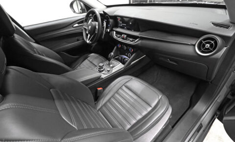 Stelvio 2.0 T 280ch AWD - First Edition Plus - Cuir Noir 2017 occasion 33320 Eysines