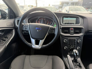 V40 D2 ,Momentum Geartronic, gps, telephone, camera de recul etc 2016 occasion 24750 Tr&eacute;lissac