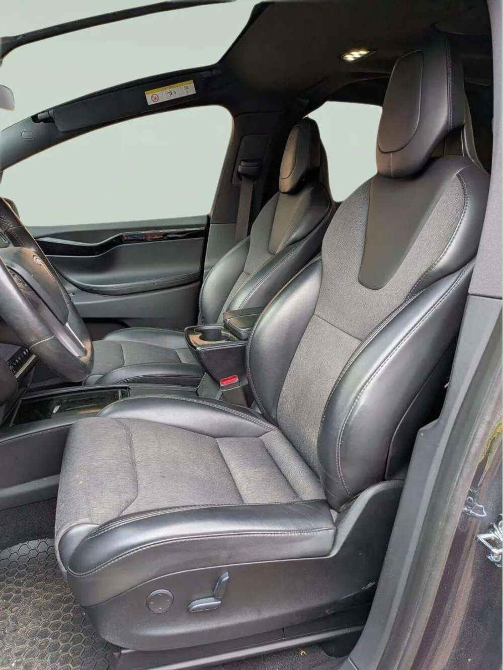 Model X * LONG RANGE 100KWH AWD / 423 CH * AUTOMATIQUE * AUTOPILOT 3 2019 occasion 33150 Cenon