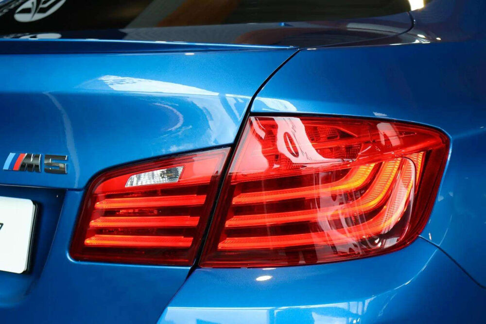 M5 * F10 INDIVIDUAL * V8 4.4 575 CH * DKG * B&amp;O * HUD * 360 2014 occasion 33150 Cenon
