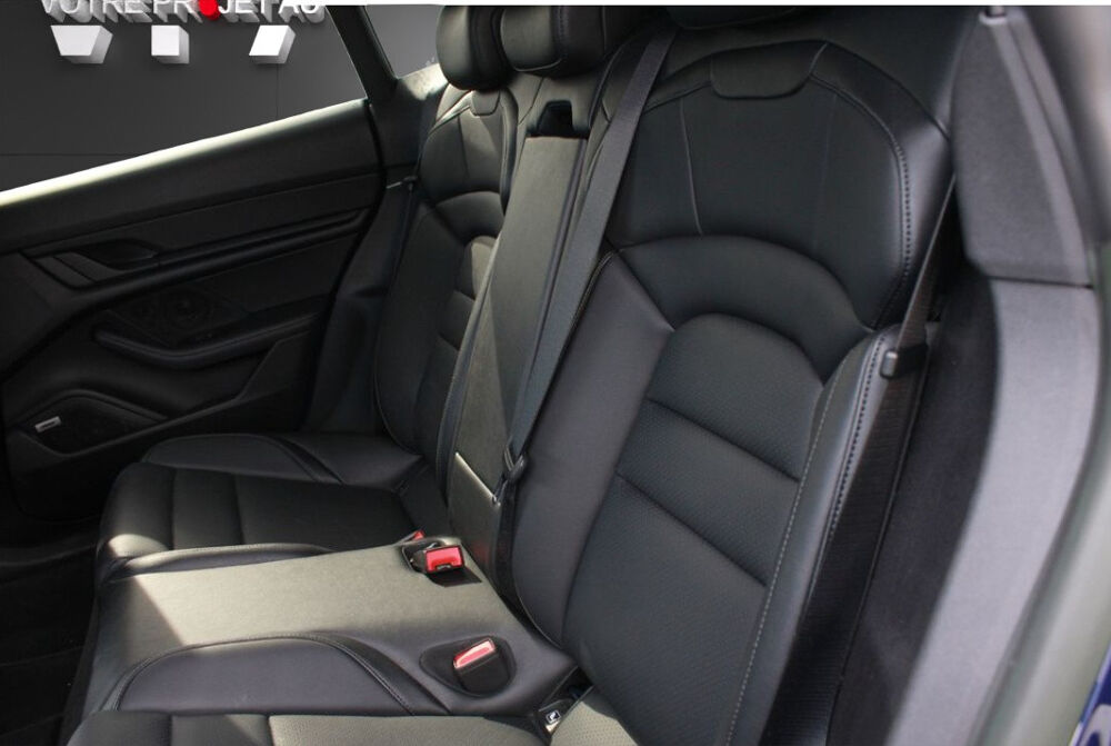 Taycan Sport Turismo – 476 ch – Cuir – Toit panoramique – Pack BOSE 2022 occasion 33320 Eysines