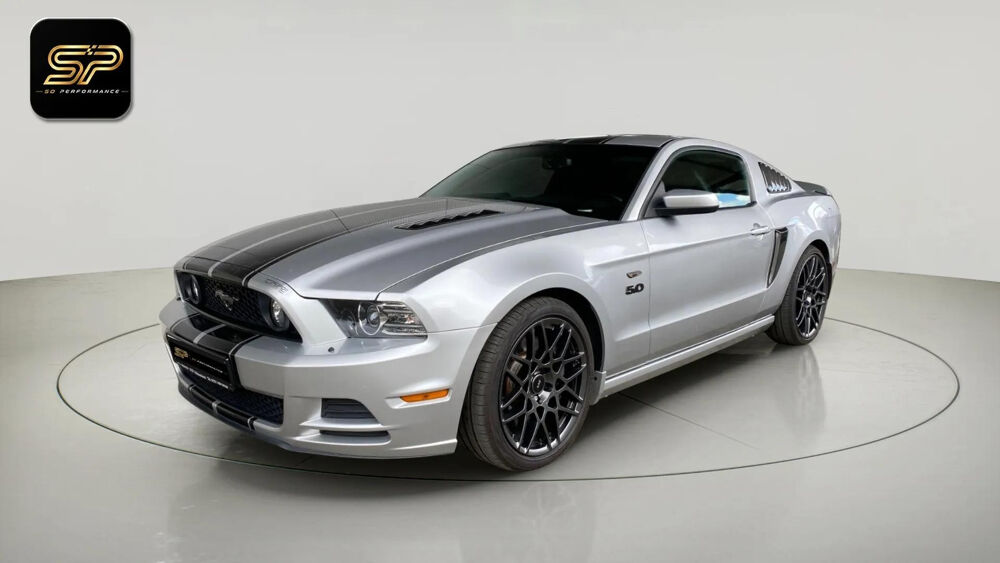 Mustang GT 5.0 * V8 * 426 ch * BVM * Cuir * Faible Kilom&eacute;trage 2013 occasion 33150 Cenon