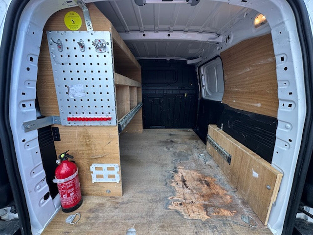 Berlingo CITROEN 100 BERLINGO GPS TEL CAMERA DE RECUL ATELIER ETC...( 2020 occasion 24750 Tr&eacute;lissac