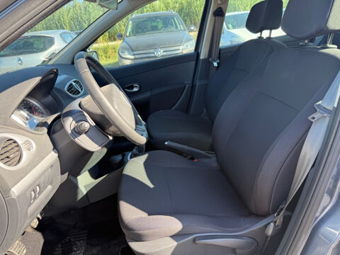 Clio 1.6 16V 2007 occasion 13300 Salon-de-Provence