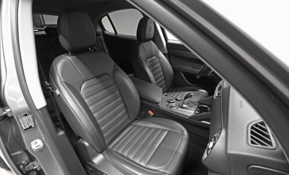 Stelvio 2.0 T 280ch AWD - First Edition Plus - Cuir Noir 2017 occasion 33320 Eysines