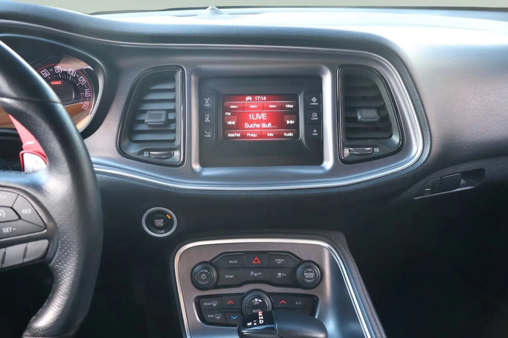 Challenger R/T HEMI V8 5.7 373 CH * AUTOMATIQUE * CARPLAY * CAM&Eacute;RA * D&Eacute; 2017 occasion 33150 Cenon