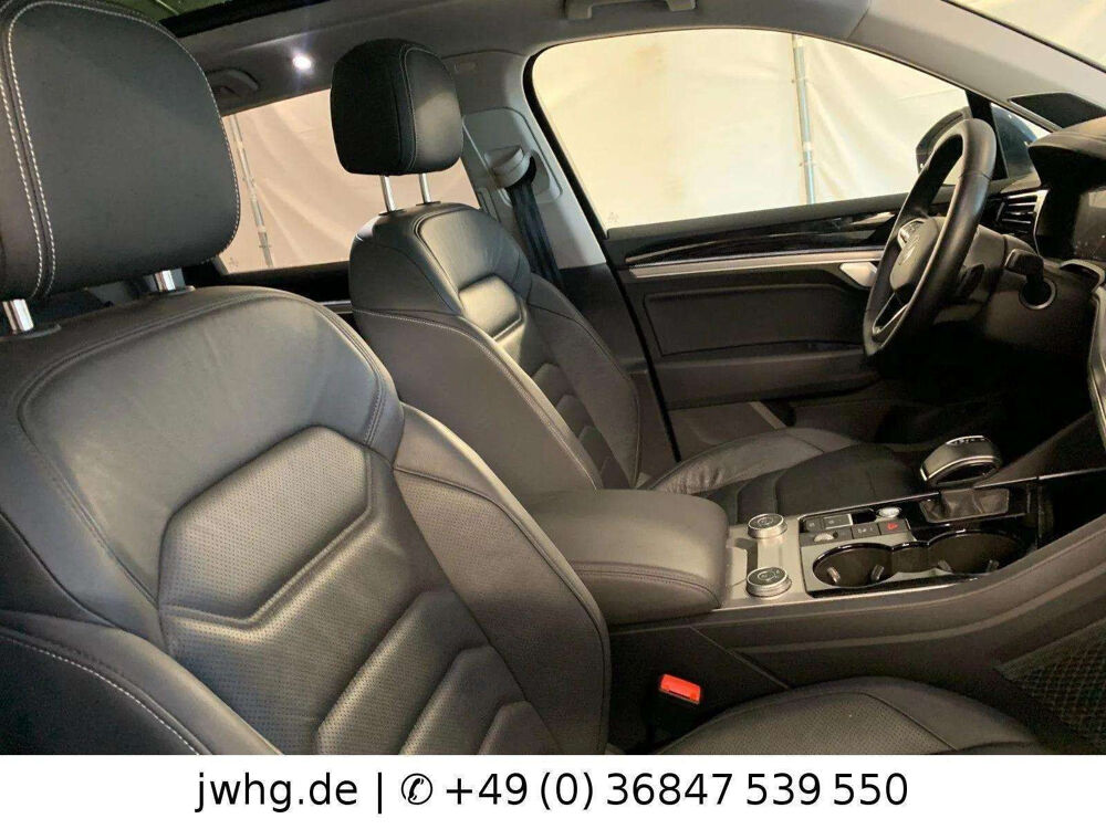 Touareg 3.0 TSI eHybrid Elegance 4Motion * 381 ch * Toit Pano * Mass 2021 occasion 33150 Cenon